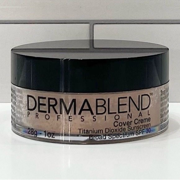 Dermablend Almond Beige Chroma 1 1/4 Cover Creme Foundation - Picture 1 of 1